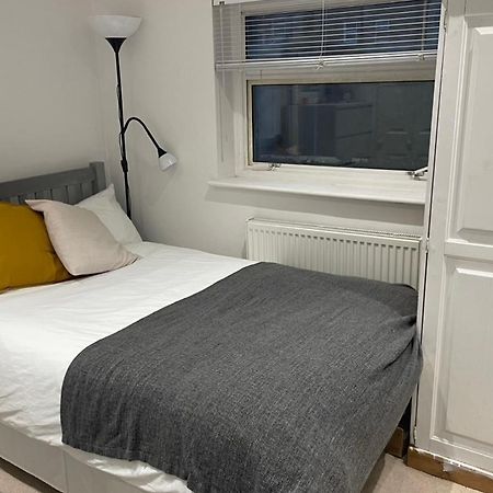 Cozy Private Room London Exterior foto