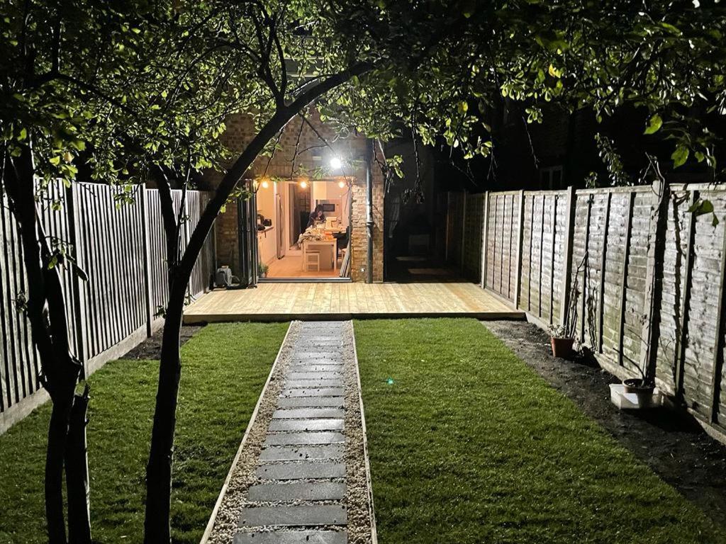 Cozy Private Room London Exterior foto